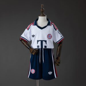 Camiseta + pantalón Bayern Munich away niño 26/27