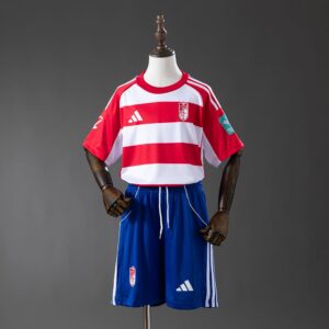 Camiseta + pantalón Granada home niño 26/27