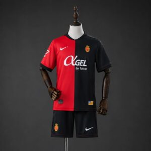 Camiseta + pantalón RCD Mallorca home niño 26/27