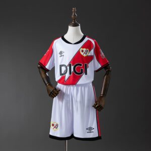 Camiseta + pantalón Rayo Vallecano home niño 25/26
